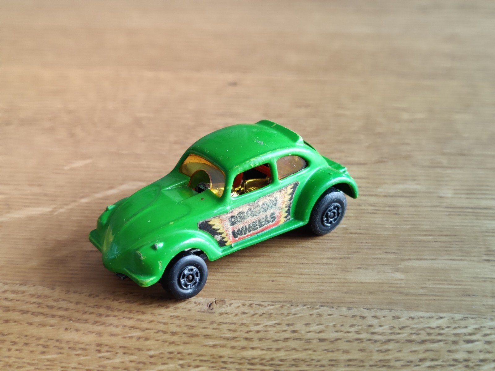 Matchbox Volkswagen Kever Dragon Wheels, Ophalen of Verzenden, Zo goed als nieuw, Auto