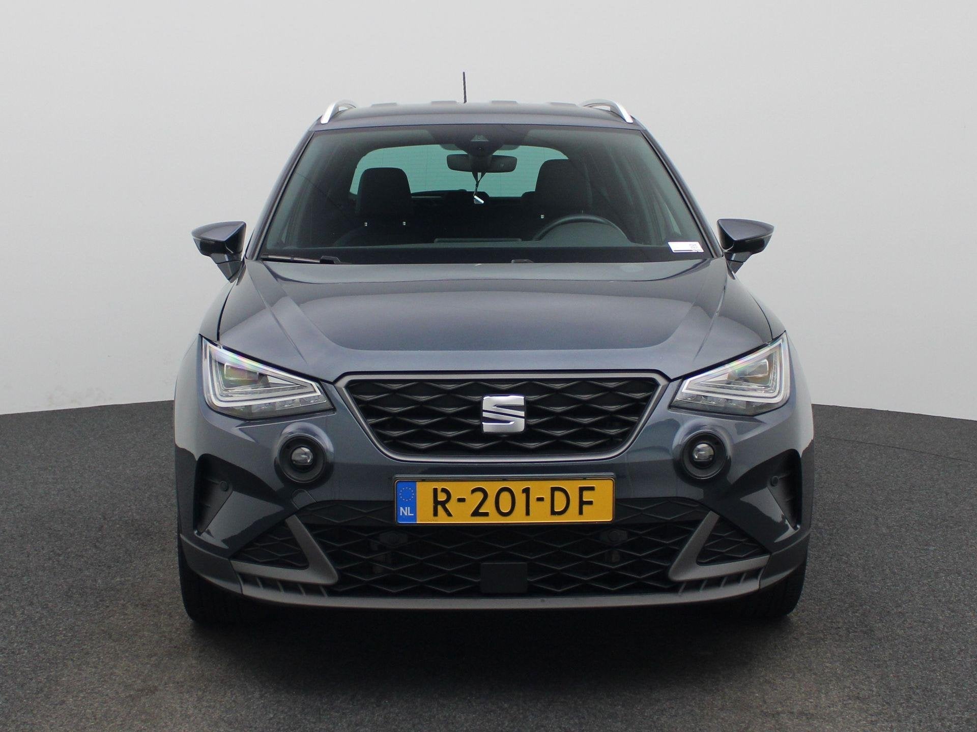 SEAT Arona 1.0 TSI FR Business Intense | ACHTERUITRIJCAMERA, Auto's, 12 maanden, Gebruikt, 95 pk, Alcantara