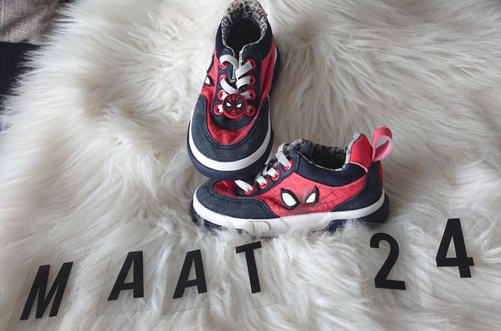 Sneakers Spiderman zwart rood maat 24, Gebruikt, Schoenen, Ophalen of Verzenden, Jongen