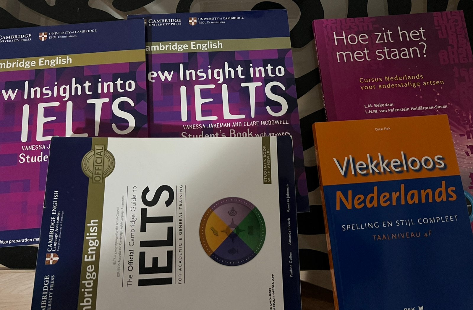 Cambridge Engels boeken IELTS & Nederlands VWO, Boeken, Ophalen of Verzenden, Zo goed als nieuw