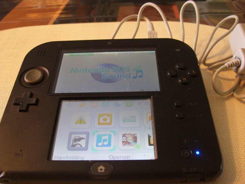 nintendo 2ds zwart/blauw in nette staat, Ophalen of Verzenden, Gebruikt, Blauw, 2DS