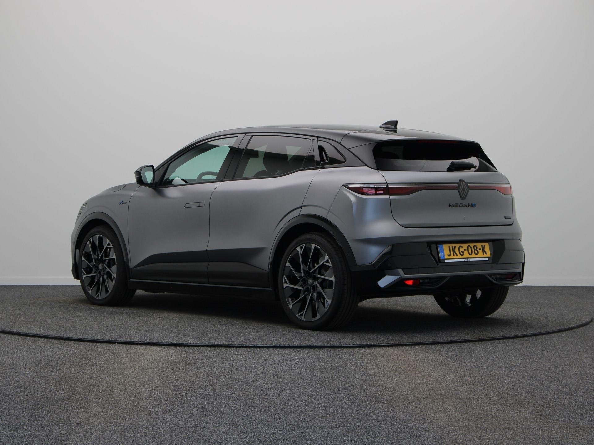 Renault Megane E-Tech comfort range esprit alpine 60 kWh | S, Auto's, Gebruikt, 468 km, 1619 kg, Zilver of Grijs