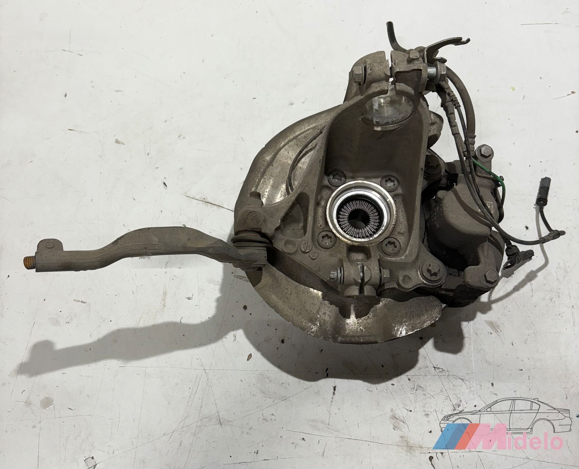 BMW F40 FUSEE EN TOEBEHOREN LINKS VOOR 6876645-03, Auto-onderdelen, Gebruikt, -, -, Ophalen of Verzenden