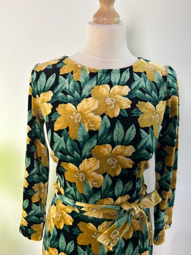 King Louie maat M midi bloemen velvet jurk 3610, Maat 38/40 (M), Meerkleurig, Ophalen of Verzenden, Zo goed als nieuw