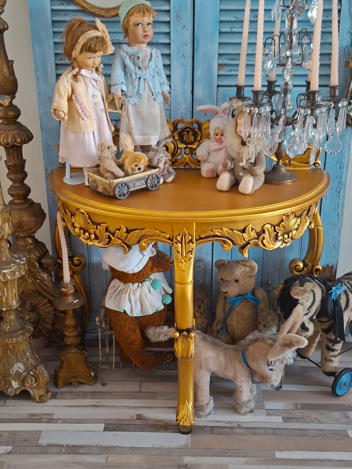 Antieke sidetable in goud/bruin, Ophalen