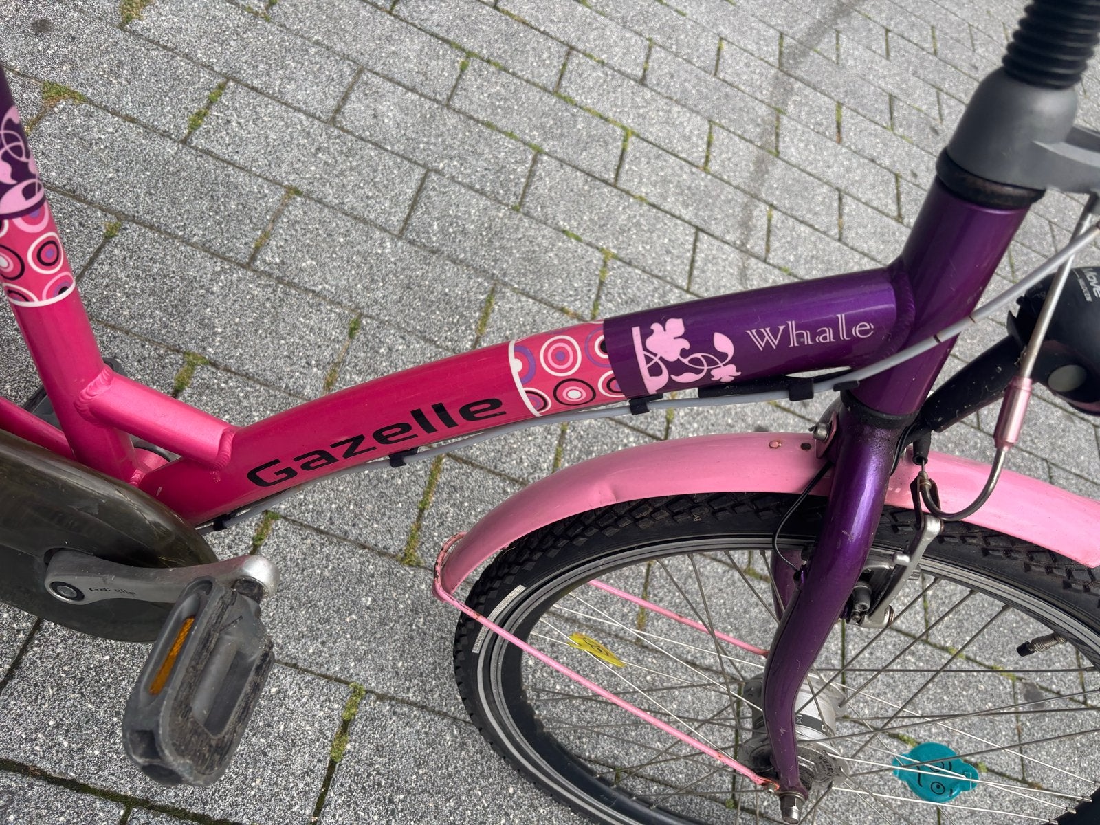 Gazelle Whale meisjesfiets - Roze/Paars, Fietsen en Brommers, Ophalen of Verzenden, Zo goed als nieuw, Terugtraprem, Gazelle fiets