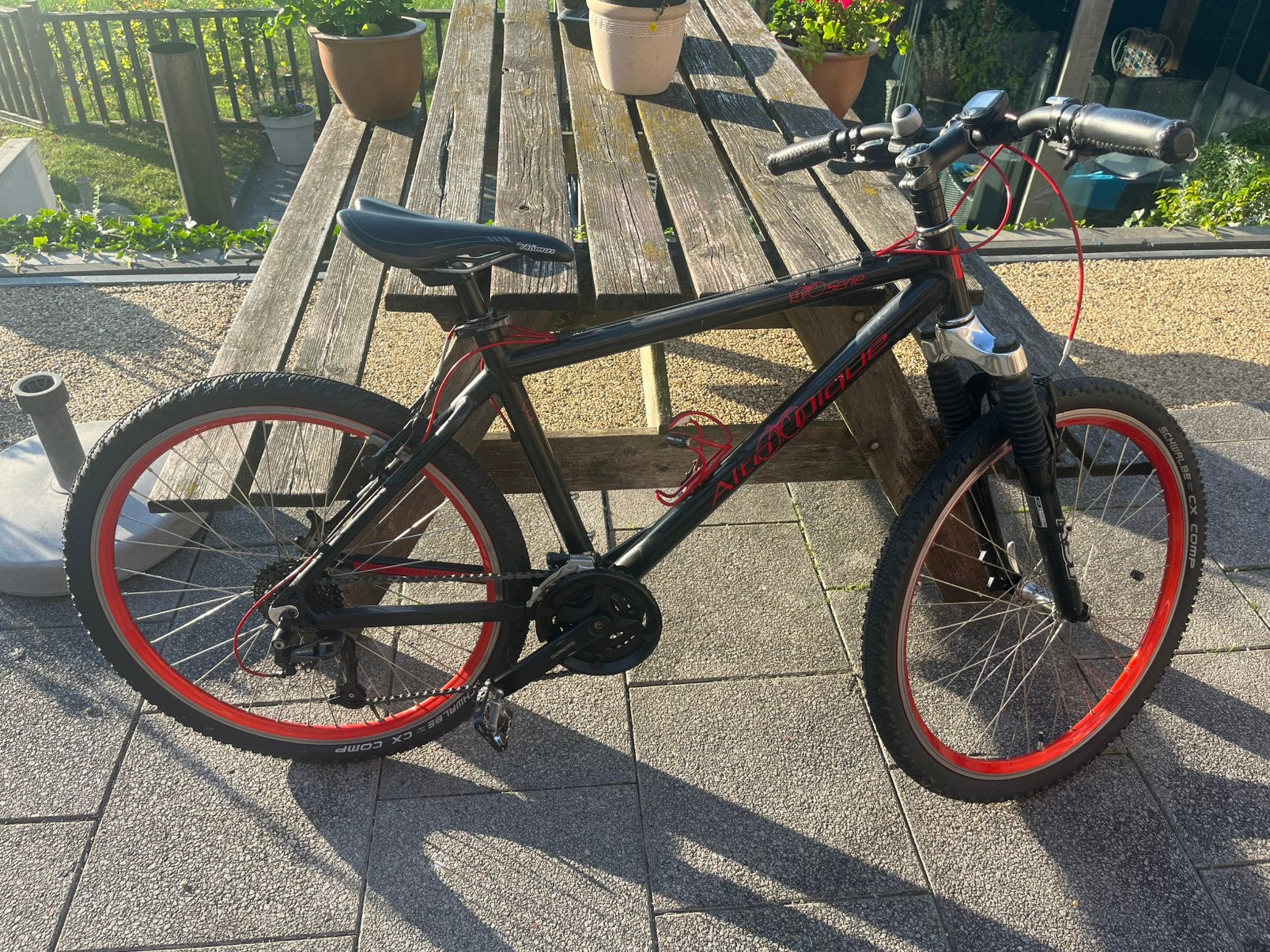 Rood met zwarte ATB/MTB, Overige merken, Gebruikt, Velgrem, 45 tot 49 cm