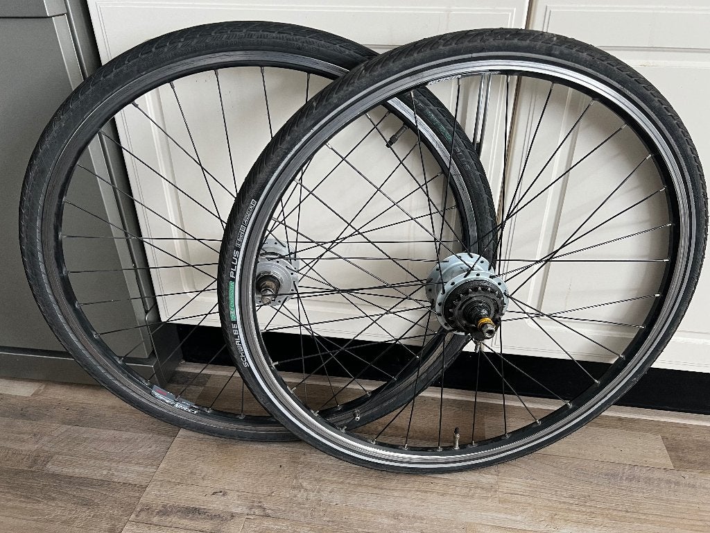 Rechte voor(naafdynamo) en achterwiel Gazelle 7V Compleet, Fietsen en Brommers, Fietsonderdelen, Ophalen of Verzenden, Wiel, Gazelle