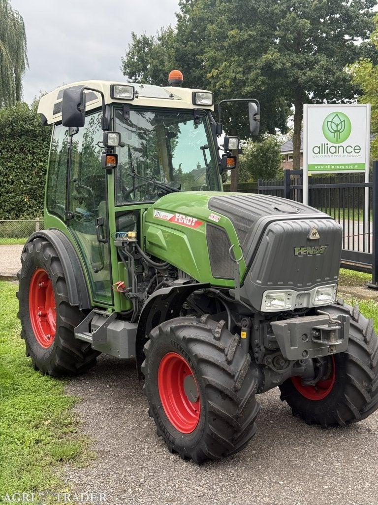 Fendt 208 V S3 smalspoor | Bouwjaar 2021 | Slechts 3100 uur, Zakelijke goederen, 80 tot 120 Pk, Gebruikt, -, 2500 tot 5000