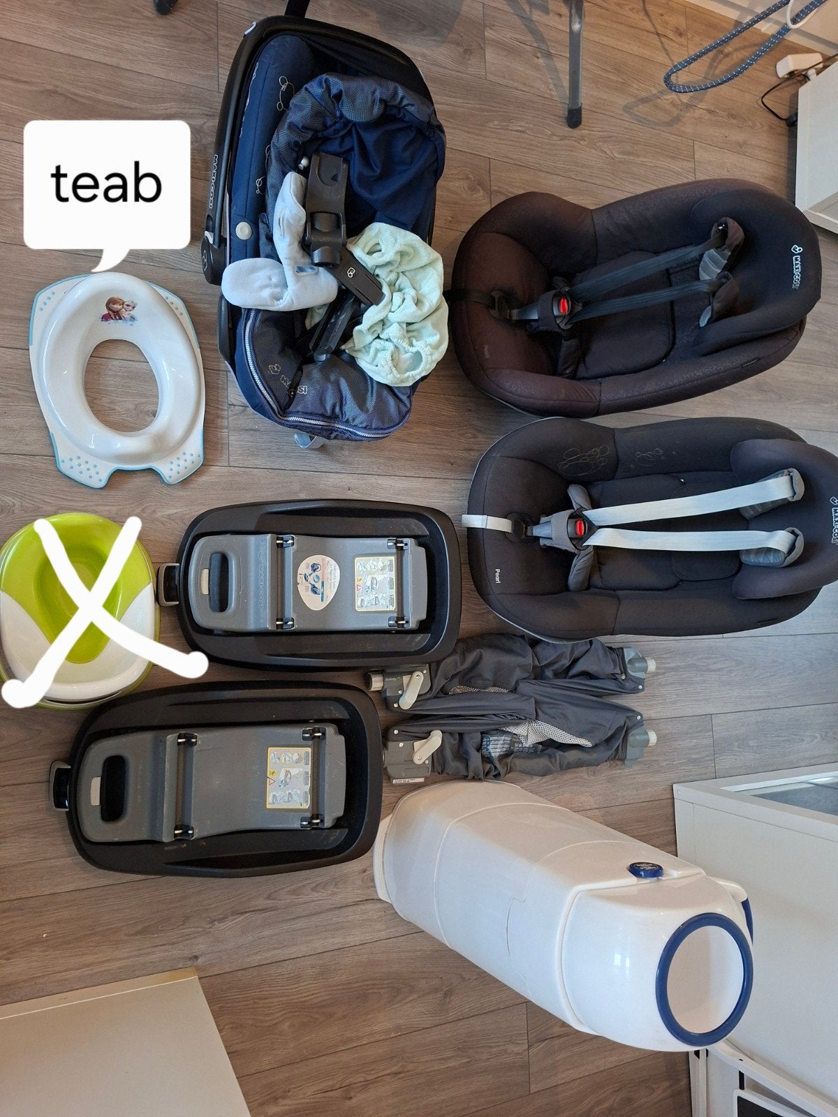 2 maal familyfix 2 maxi cosi Pearl opvolgstoel en 1 maxi cos, Ophalen, Gebruikt, 250 meter of meer