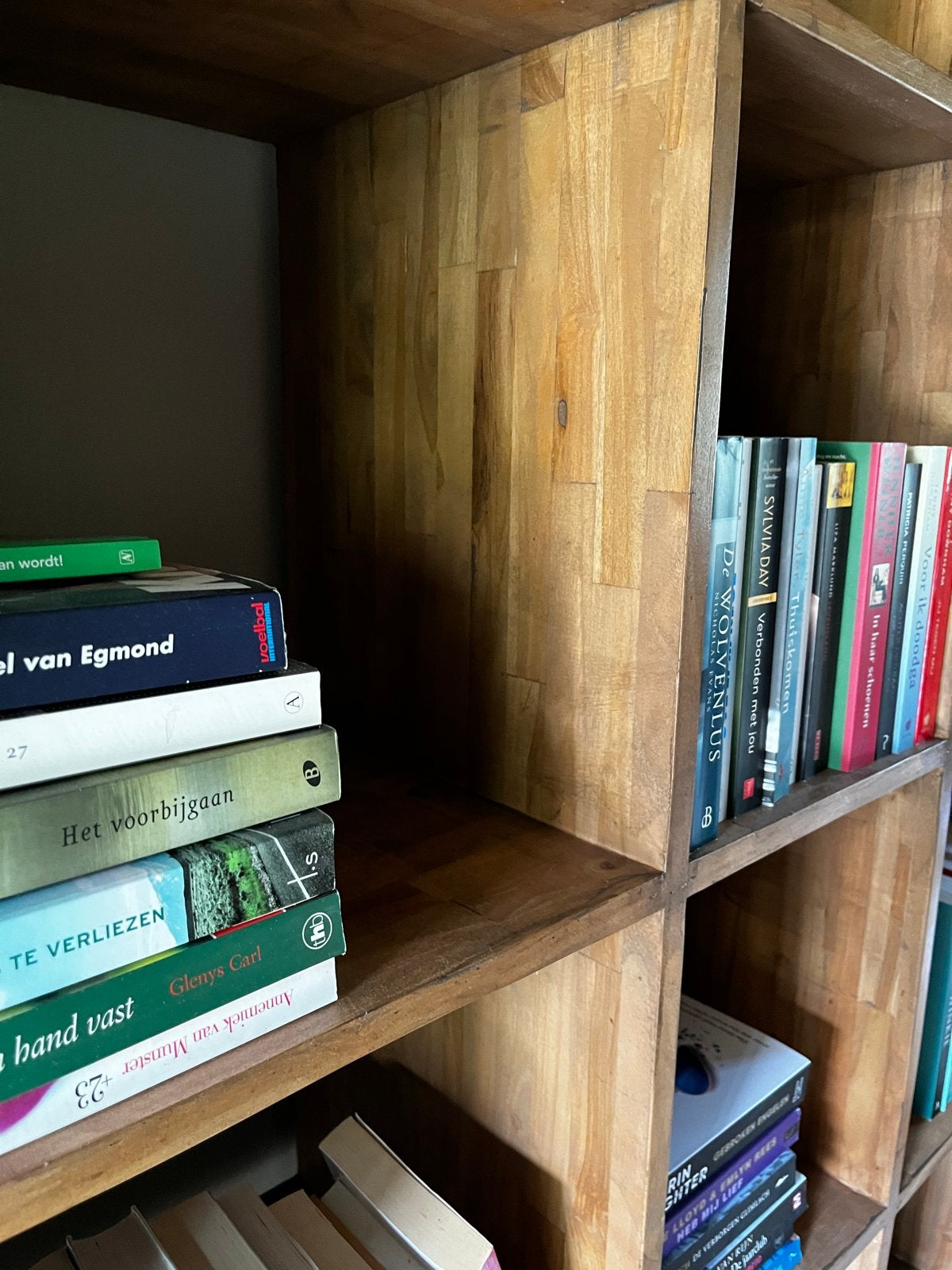 Unieke houten boekenkast - Modulair design, Met plank(en), 150 tot 200 cm, Ophalen of Verzenden, Zo goed als nieuw