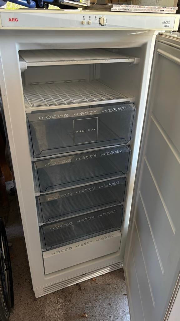 AEG Arctis vrieskast met 5 lades, Witgoed en Apparatuur, Vriezers en Diepvrieskisten, 160 cm of meer, Zo goed als nieuw, Ophalen