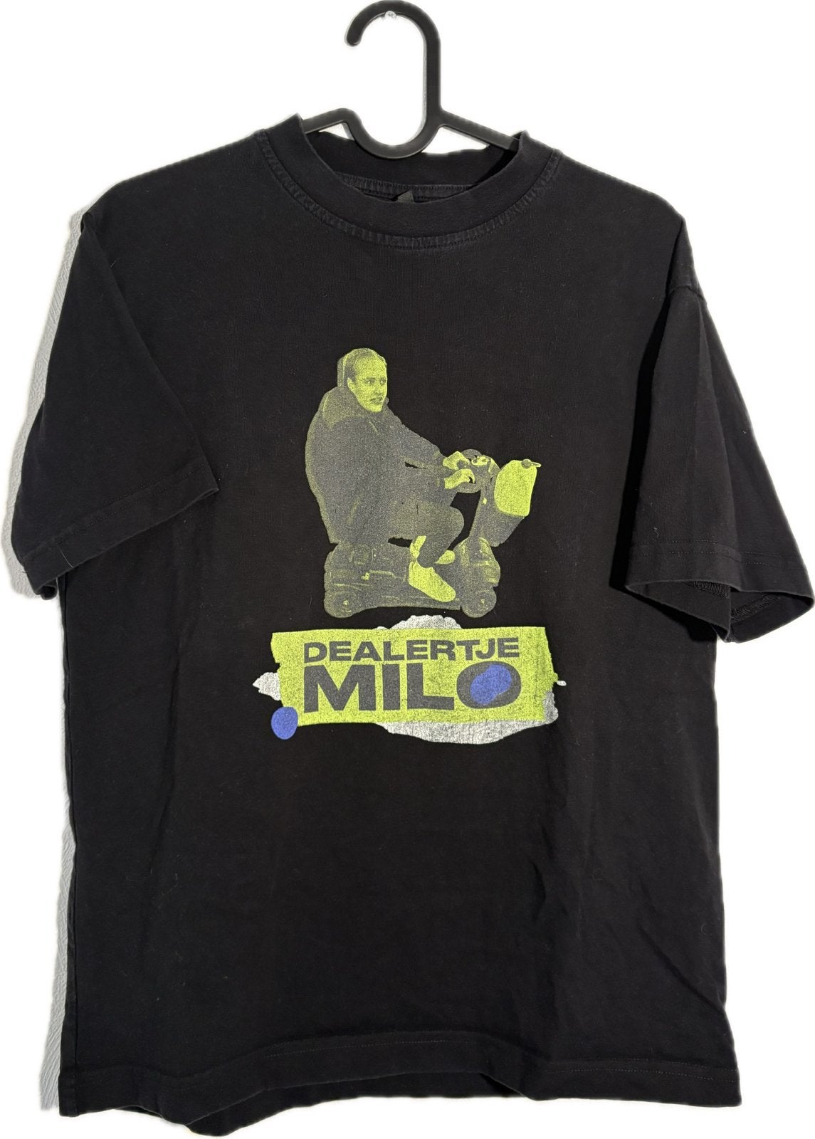 Bankzitters Dealertje Milo Shirt, Kleding | Heren, T-shirts, Verzenden, Nieuw, Maat 46 (S) of kleiner, Zwart