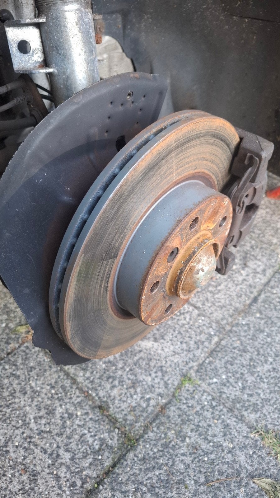 BMW E46 318i Remschijven en Remblokken FEBI - remklauwen, Ophalen of Verzenden, Gebruikt