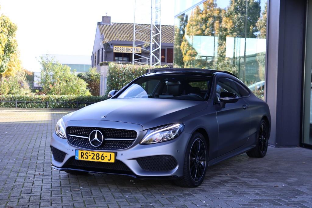 Mercedes-Benz C-Klasse C180 *AMG*NIGHT EDITION*PANO*BURMESTE, Automaat, Met garantie (alle), 4 stoelen, 1405 kg