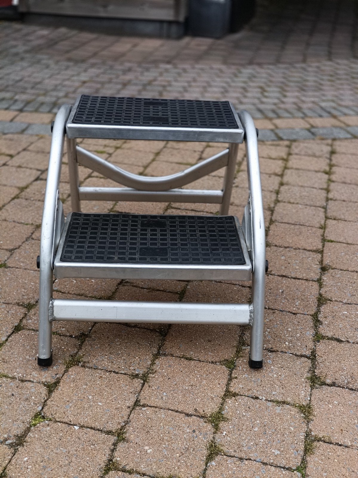Aluminium opstapje, Ophalen, Zo goed als nieuw
