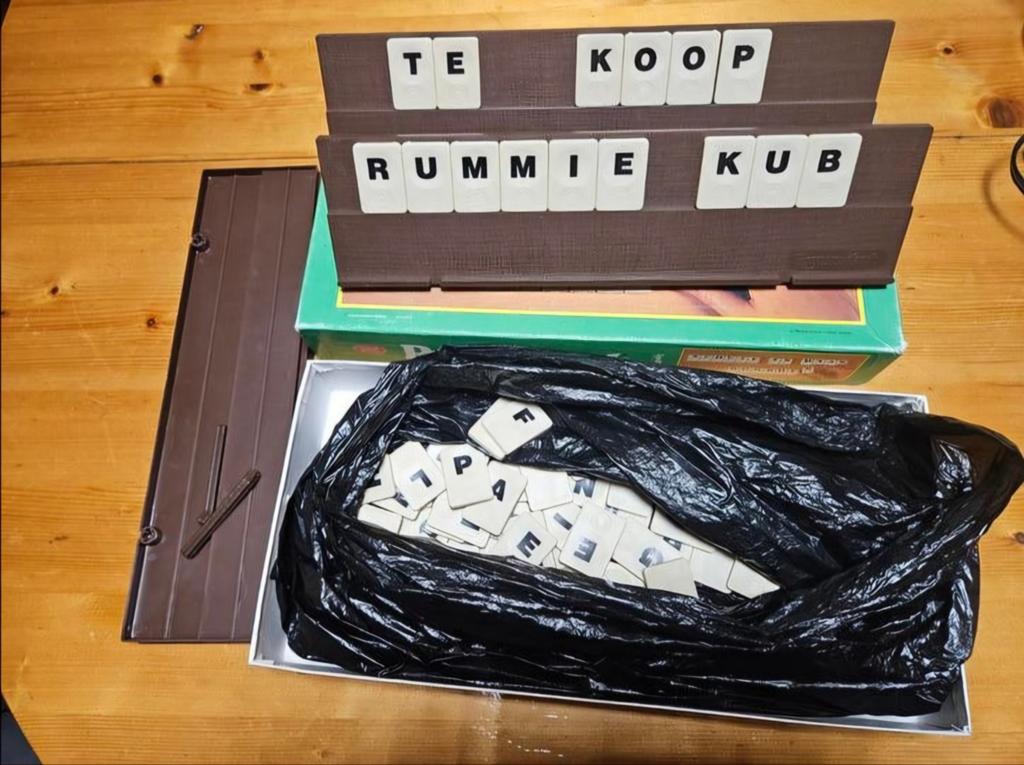 Letter Rummikub - Compleet Spel, Hobby en Vrije tijd, Gezelschapsspellen | Bordspellen, Drie of vier spelers, Ophalen of Verzenden