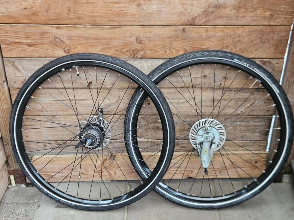 28 Inch Fietswielset GIANT – Shimano Nexus 7 Naaf + Rollerbr, Ophalen of Verzenden, Gebruikt, Wiel, Aluminium