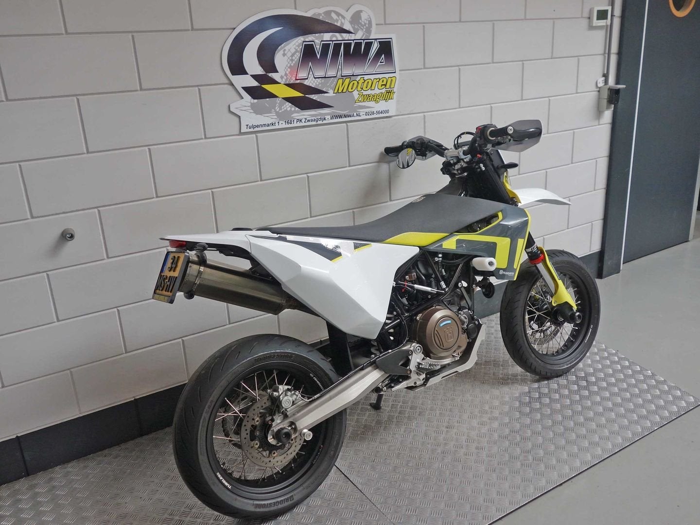 HUSQVARNA 701 SUPERMOTO, Motoren, Motoren | Husqvarna, 693 cc, Motorrijbewijs A, Bedrijf, Onbekend