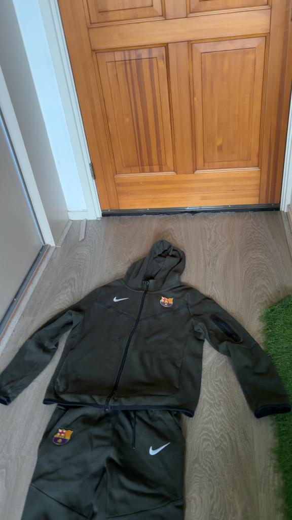 Nike FC Barcelona Tech Fleece Trainingspak - Maat M, Maat 48/50 (M), Ophalen of Verzenden, Voetbal, Gedragen