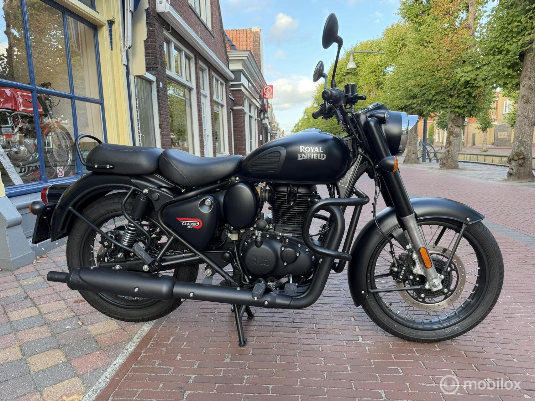 Royal Enfield Classic 350 slechts 2549 km 1e eigenaar 2024, Info@bergsmamotoren.nl, Royal enfield, Toermotor, 12 t/m 35 kW