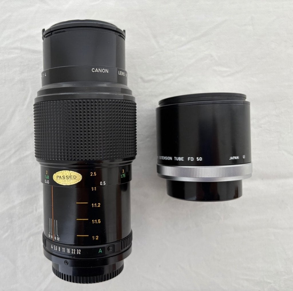 Canon Macro Lens FD 100mm 1:4 en tussenring FD 50mm, Gebruikt, Canon, Canon FD, Ophalen of Verzenden