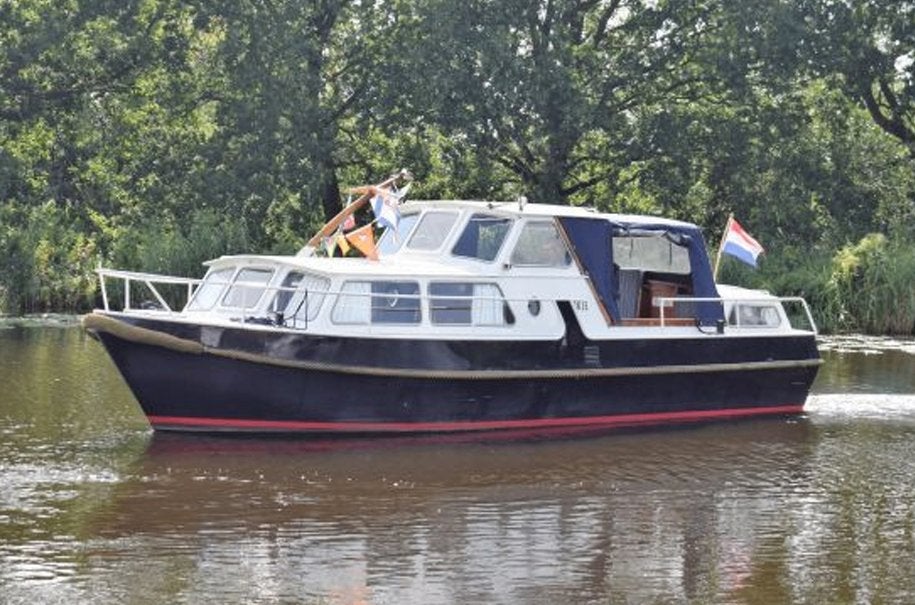 Kajuit boot, Gebruikt, Binnenboordmotor, Zonnedek, Kruiser