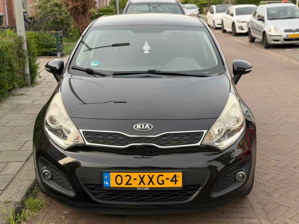 Kia Rio 1.2 CCVT Super Pack 5DRS NAP Cruise Keyless NL Auto, Auto's, Euro 5, 40 €/maand, Zwart, 4 cilinders