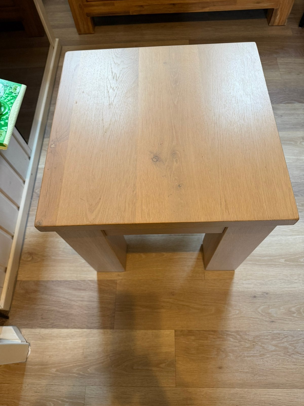 Mooi net degelijk zwaar massief eiken tafeltje. White Wash., Minder dan 55 cm, Vierkant, Zo goed als nieuw, Ophalen