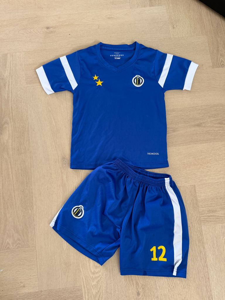 Voetbal tenue Curacao korsou c.f, Ophalen of Verzenden, Zo goed als nieuw, Jongen of Meisje
