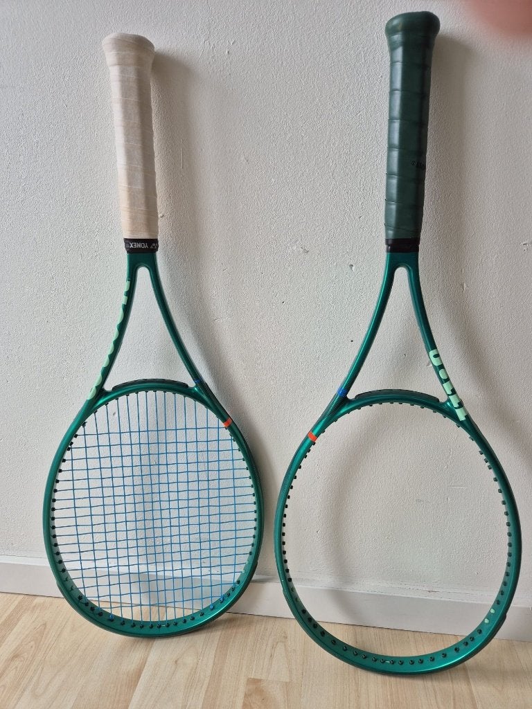 Wilson Blade V10  305 g 16x19,   NEW rackets, Sport en Fitness, L2, Ophalen of Verzenden, Zo goed als nieuw, Wilson