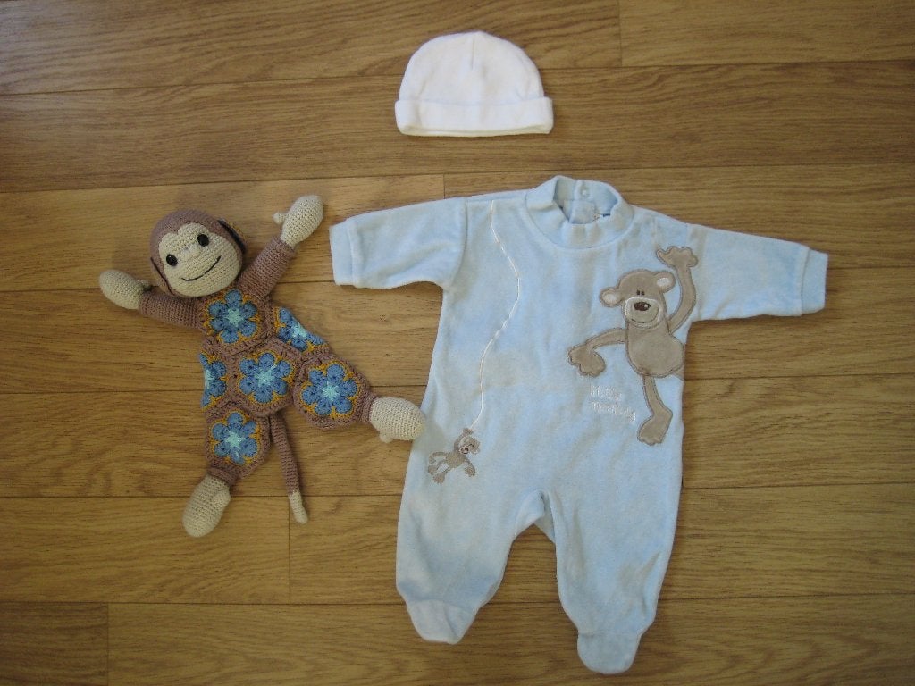 Little Monkey maat 50 blauw velours pak+witte muts+aap ZGAN, Zeeman, Ophalen of Verzenden, Zo goed als nieuw, Pakje