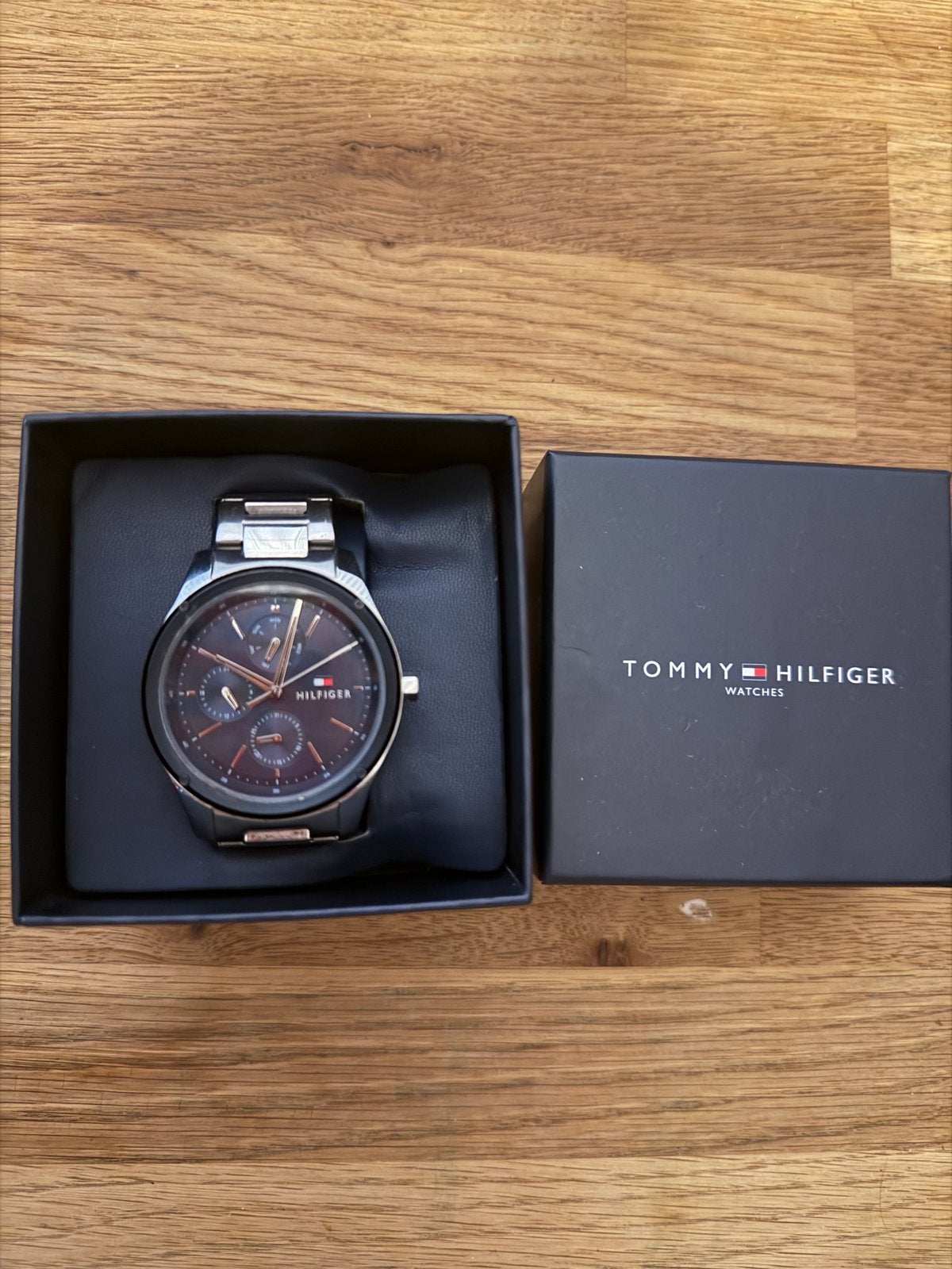 Tommy Hilfiger Herenhorloge - nieuw, Staal, Polshorloge, Zo goed als nieuw, Ophalen
