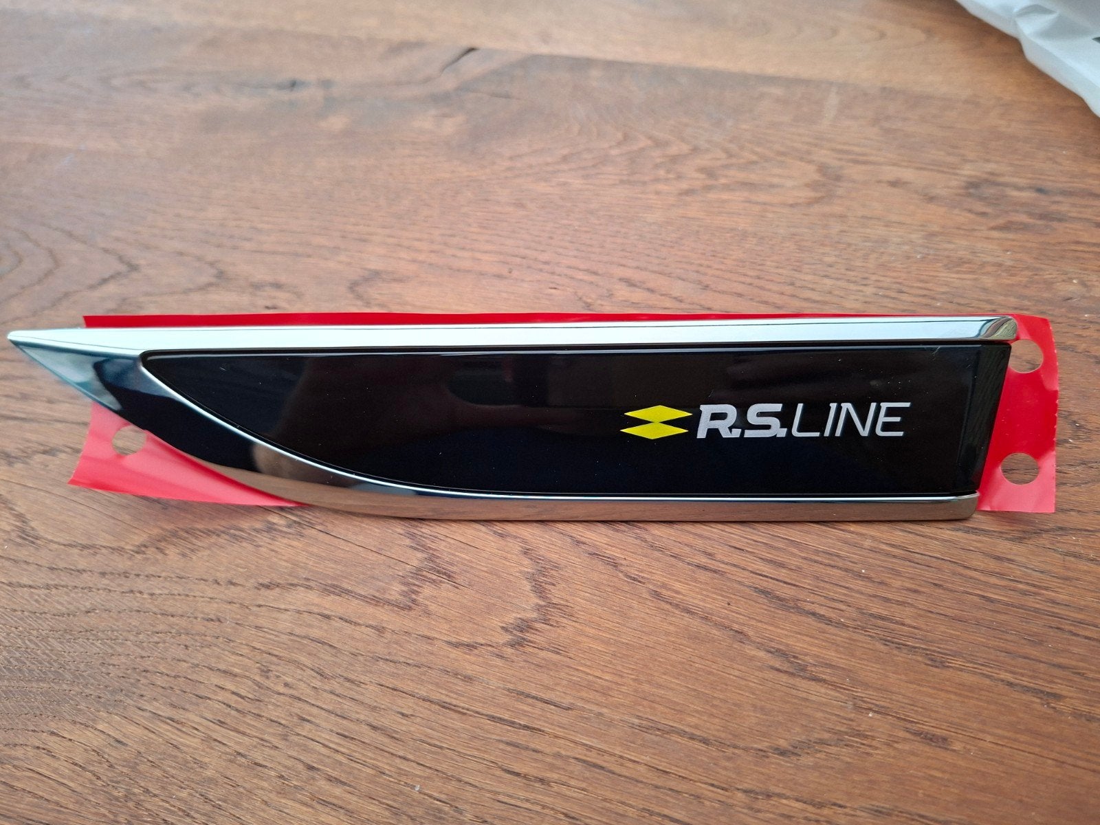 R.S. Line spatbord embleem voor Renault Megane IV, Auto diversen, Ophalen of Verzenden