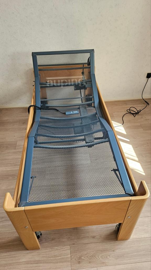 Elektrisch Auping bed !!  2x 1 persoons, Huis en Inrichting, Slaapkamer | Bedden, Ophalen, Gebruikt, Tweepersoons, 80 cm