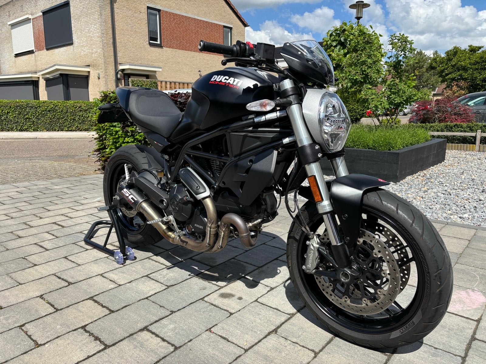 Ducati Monster 797 Black Editie | 2017 | 6.700 KM | ZGAN |, Motoren, 2 cilinders, Sportuitlaat, Gebruikt, Particulier
