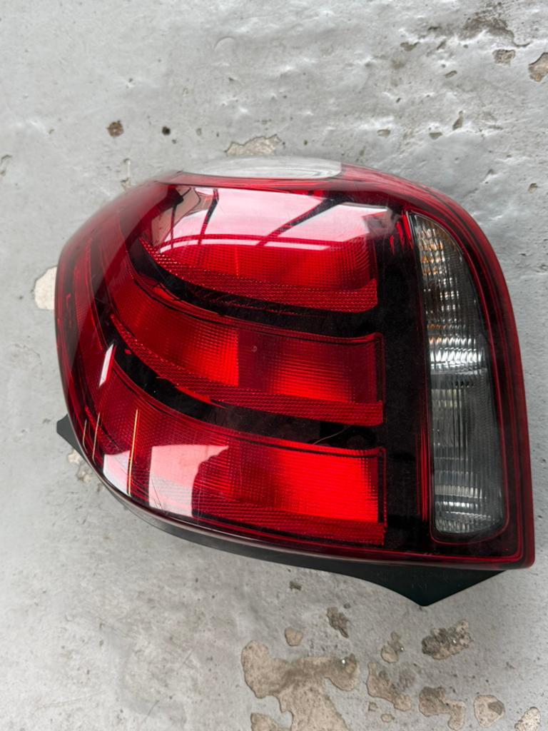 Rechter achter lamp Peugeot 108, Auto-onderdelen, Ophalen of Verzenden, Gebruikt, Peugeot