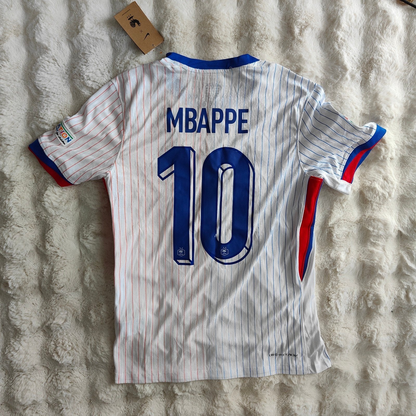 Frankrijk Away Shirt #10 Mbappe (L), Ophalen of Verzenden, Zo goed als nieuw, Maat 52/54 (L)
