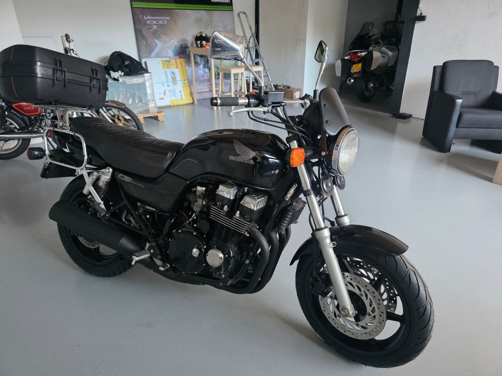 Honda CB 750  vd liefhebber  met kofferset, Meer dan 35 kW, Honda Motor Europe Logistics N.V., Gent, België, 2 cilinders, Honda