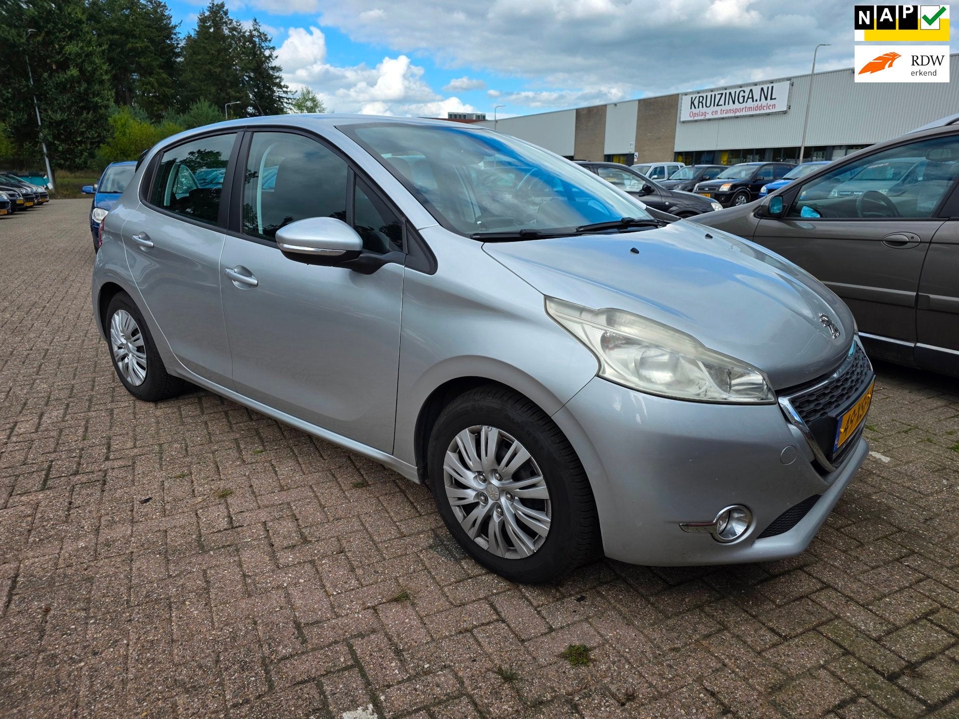 Peugeot 208 1.2 VTi Access 5-deurs AIRCO/cruise, Auto's, Peugeot, Voorwielaandrijving, Euro 5, Gebruikt, 1199 cc