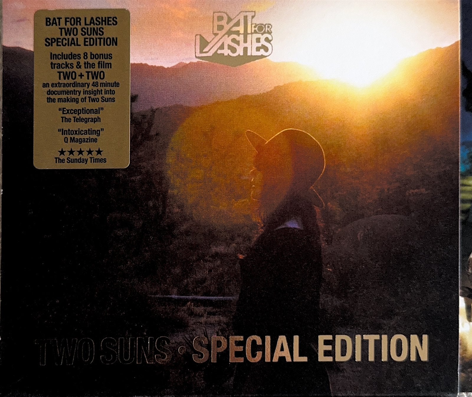 BAT FOR LASHES, Two Suns, Special Edition, cd/dvd + bonustrx, Speciale editie, Zo goed als nieuw, Album, Verzenden