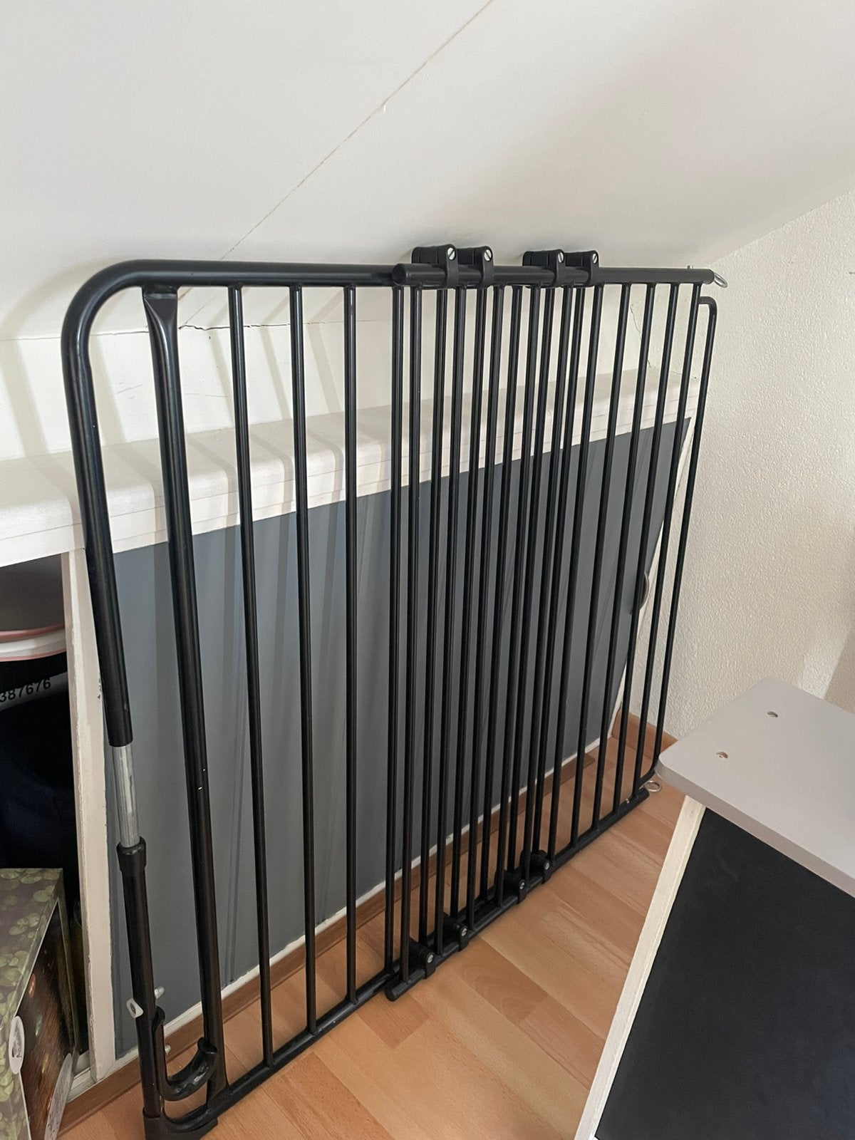 Trap hekje, Ophalen, 100 tot 115 cm, Zo goed als nieuw, Klemhekje