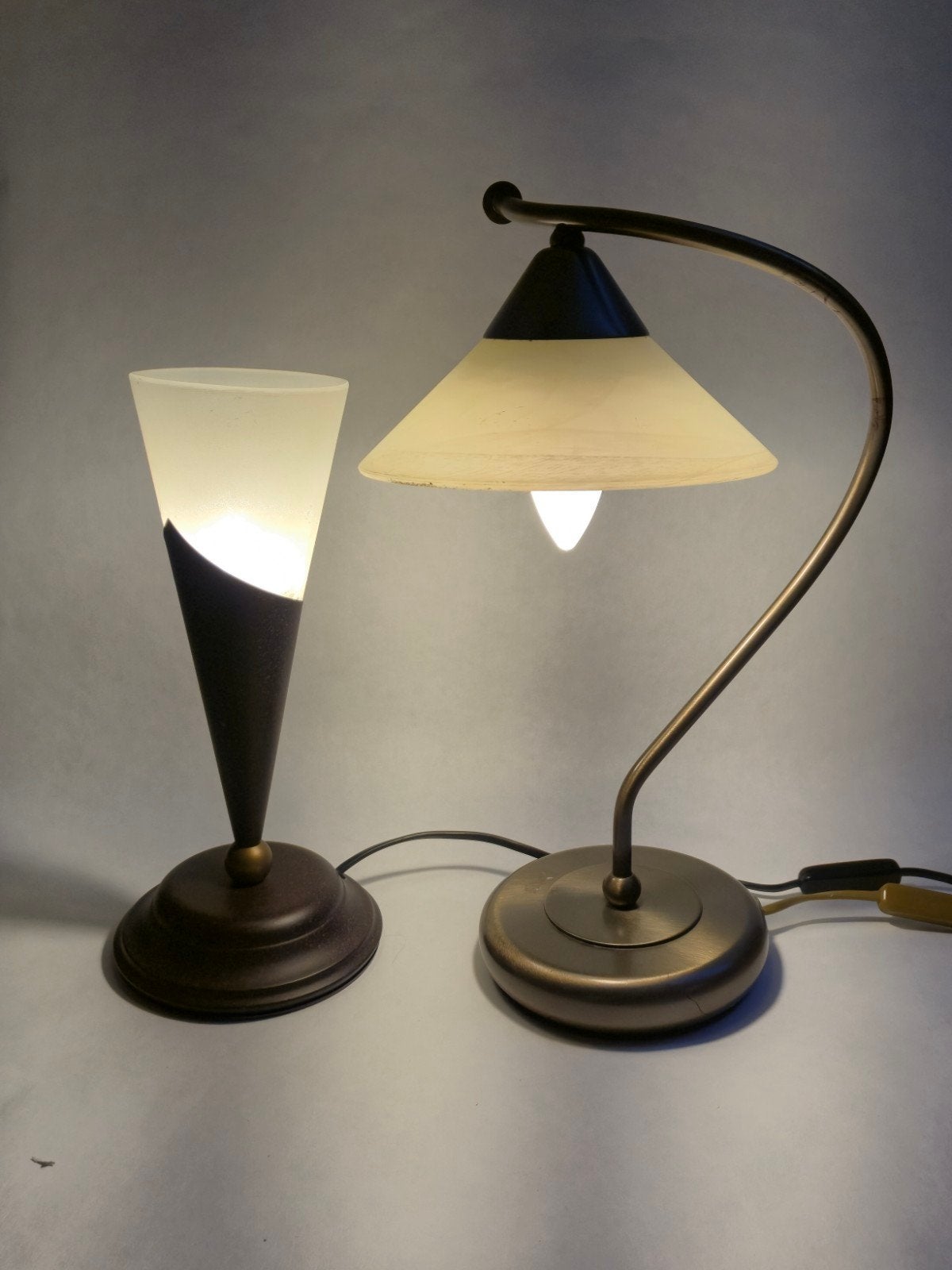 Massive Tafellamp met Melkglas Kap - Vintage Stijl, Gebruikt, Vintage, Met schakelaar, E14 (klein)