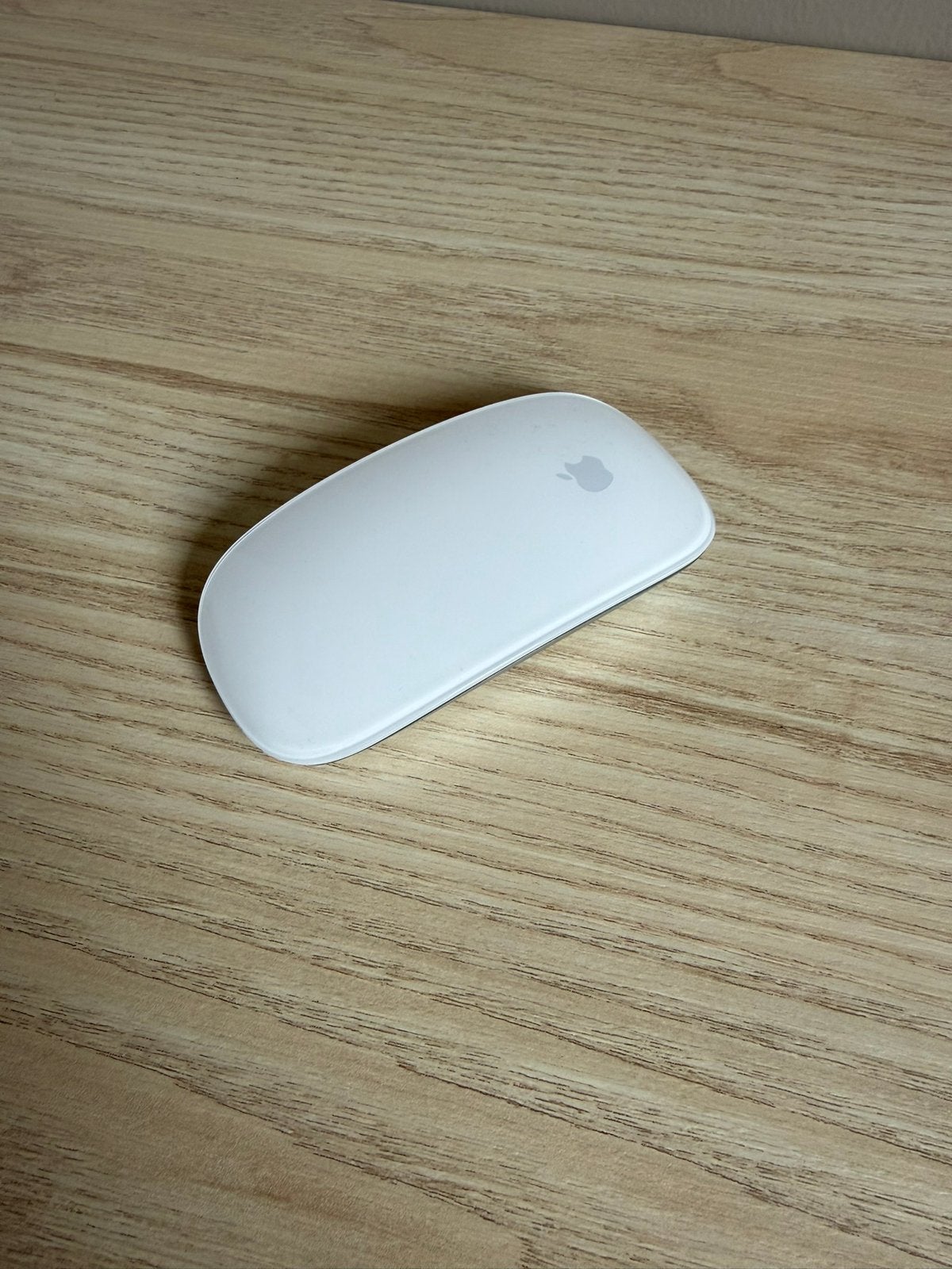 Apple magic mouse 2, Computers en Software, Muizen, Ophalen of Verzenden, Zo goed als nieuw, Draadloos, Muis