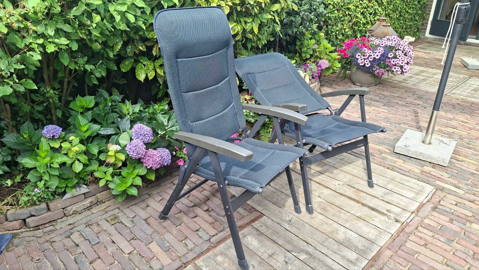 2 verstelbare Westfield campingstoelen - donkerblauw, Ophalen of Verzenden, Gebruikt, Campingstoel