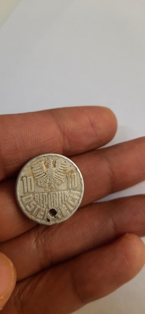 Oostenrijkse 10 Groschen munt, met gat, Ophalen of Verzenden, Oostenrijk, Losse munt