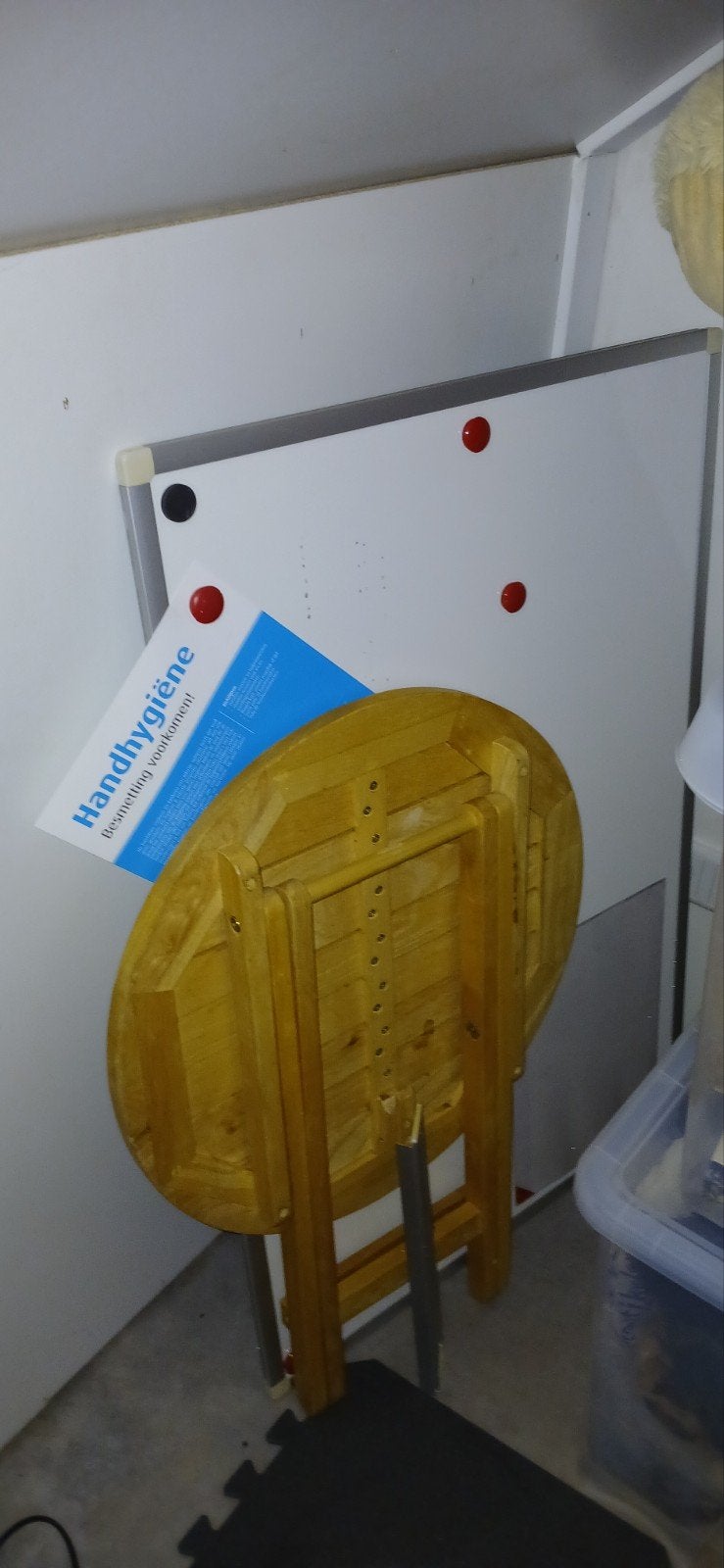Houten inklapbare tuintafel - Geel, Ophalen of Verzenden, Zo goed als nieuw, Rond, Hout