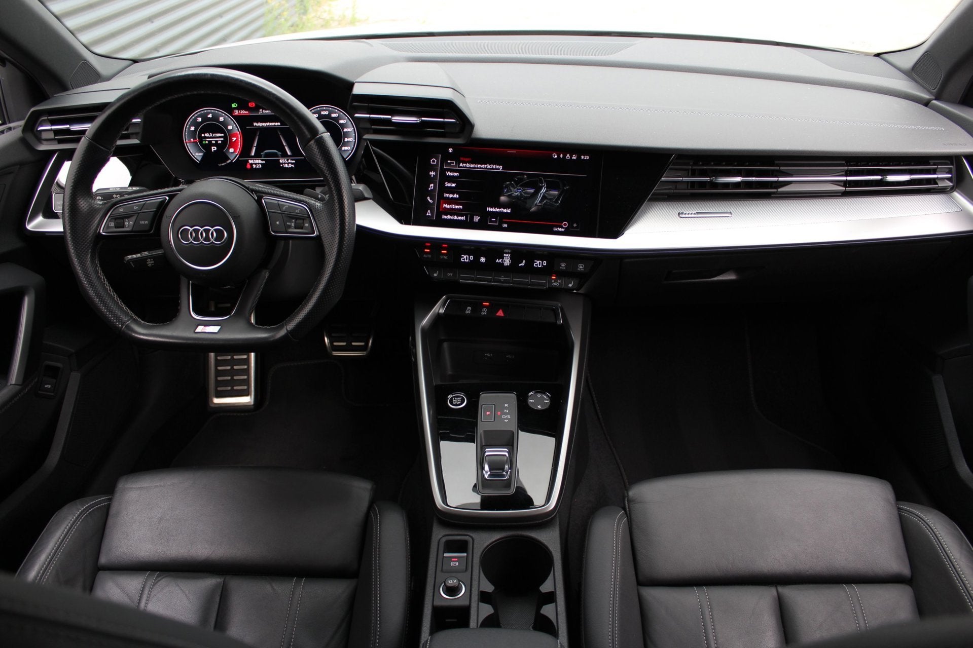 Audi A3 Limousine 35 TFSI 2x S-Line | Sfeerverlichting | Bla, Auto's, 4 cilinders, 150 pk, Wit, Bedrijf