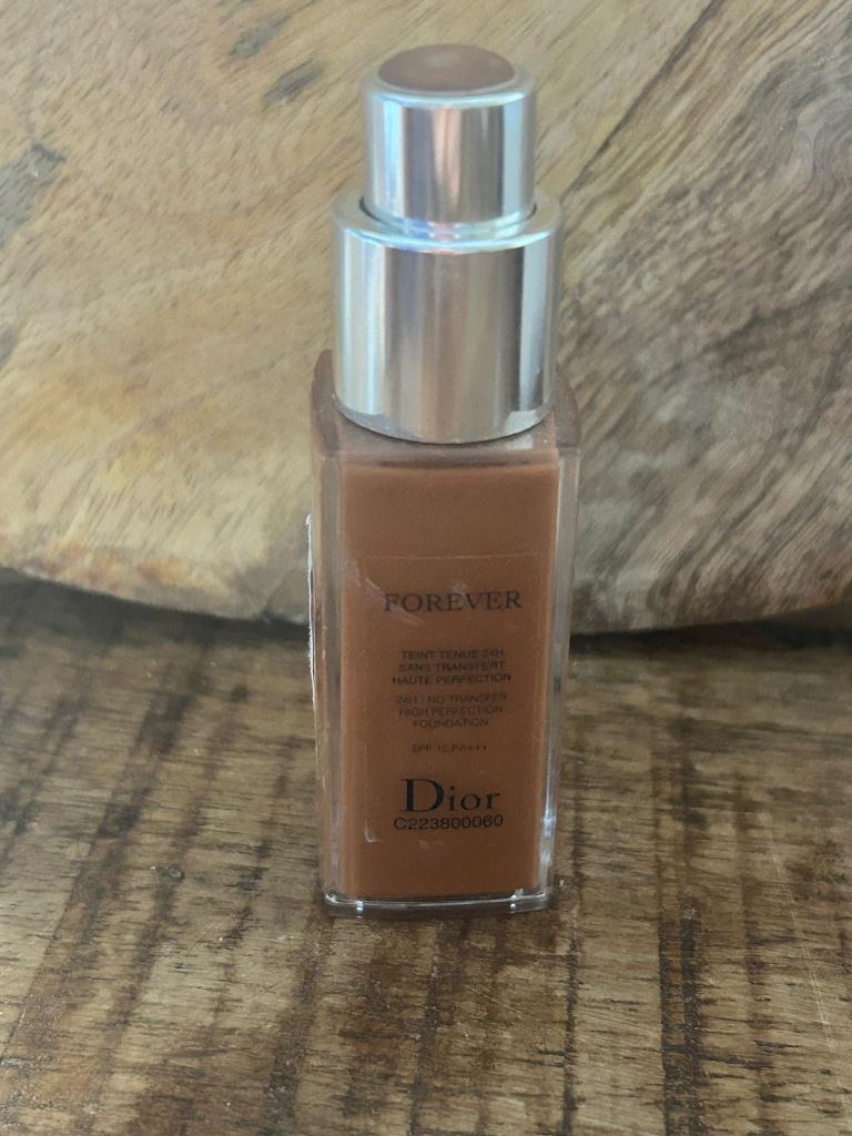 Dior Forever Foundation 6N, Gebruikt, Gehele gezicht, Beige, Ophalen of Verzenden