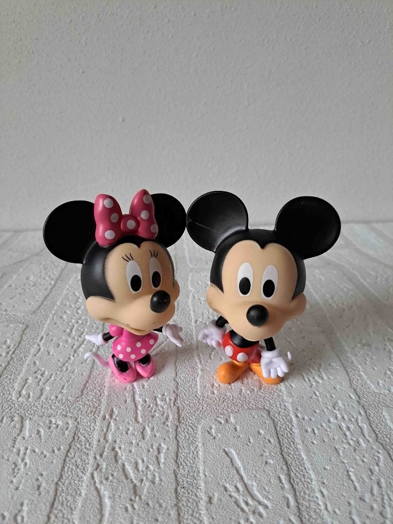 Mickey en Minnie Mouse figuren Hard rubber 8x7x12cm, Verzamelen, Ophalen of Verzenden, Mickey Mouse, Zo goed als nieuw, Beeldje of Figuurtje